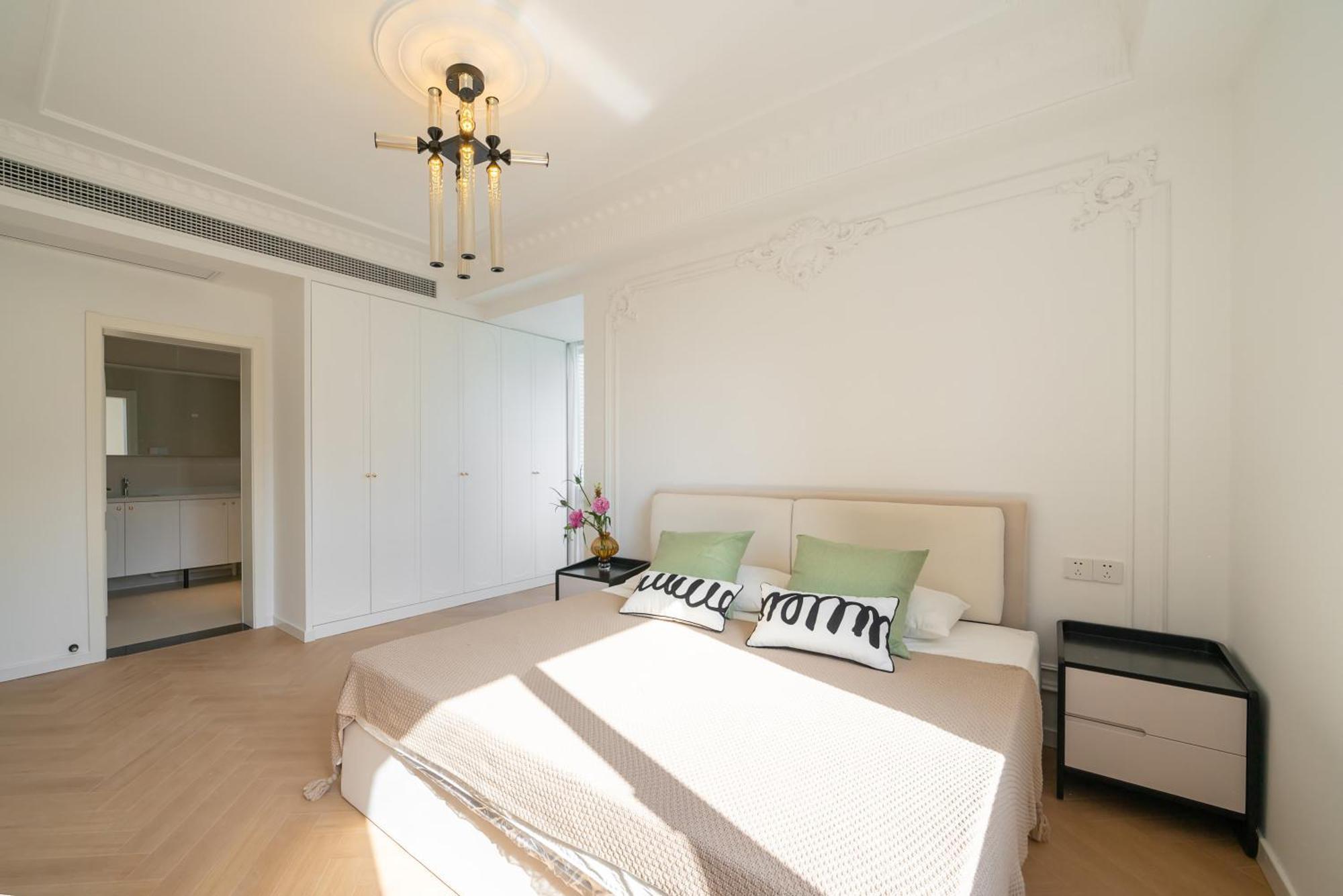 Eastern Hub - Bund Branch Simply Luxurious 4 King Beds, Big French Windows With Bund Views Apartamento