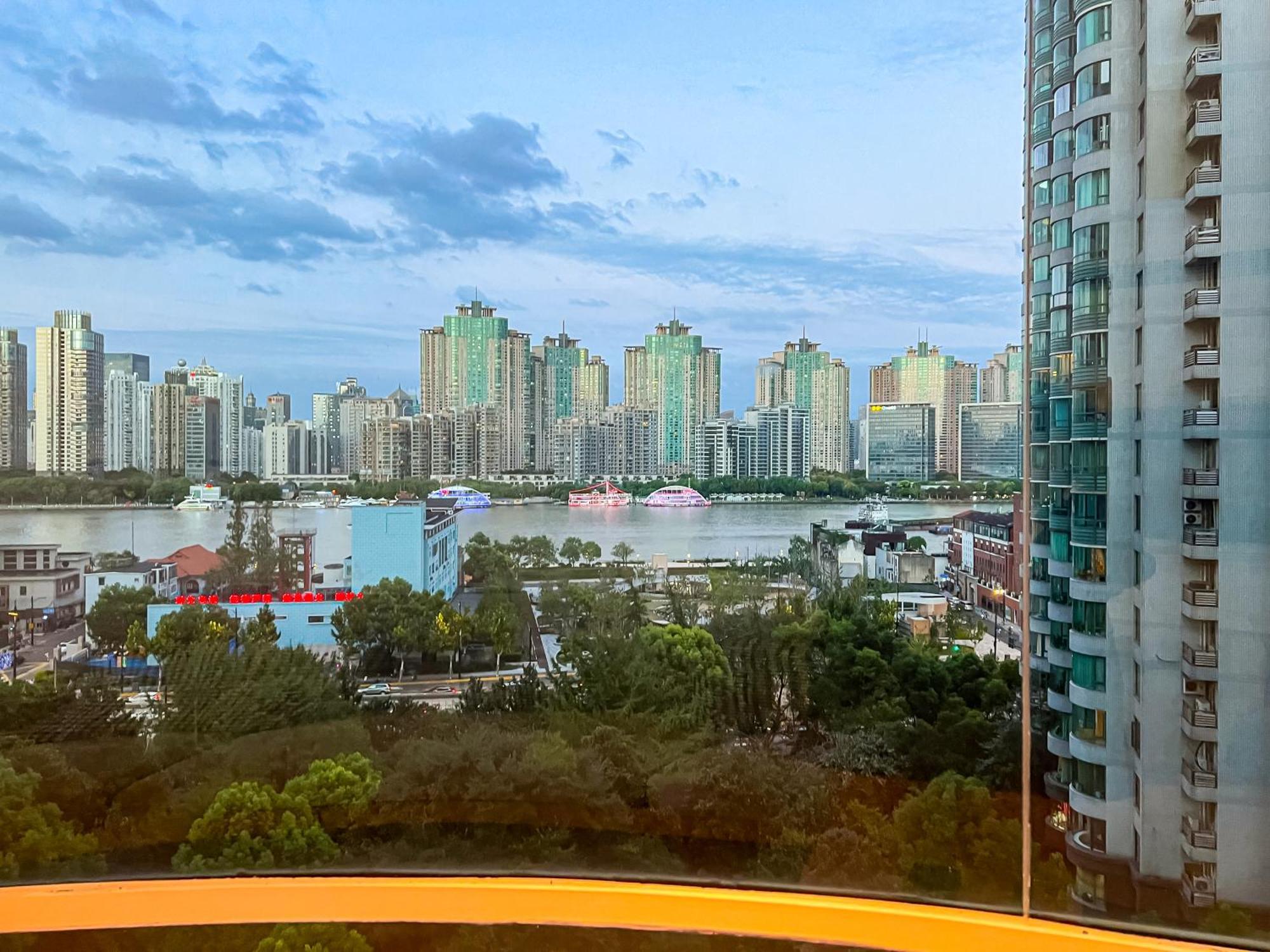 Eastern Hub - Bund Branch Simply Luxurious 4 King Beds, Big French Windows With Bund Views Shanghái