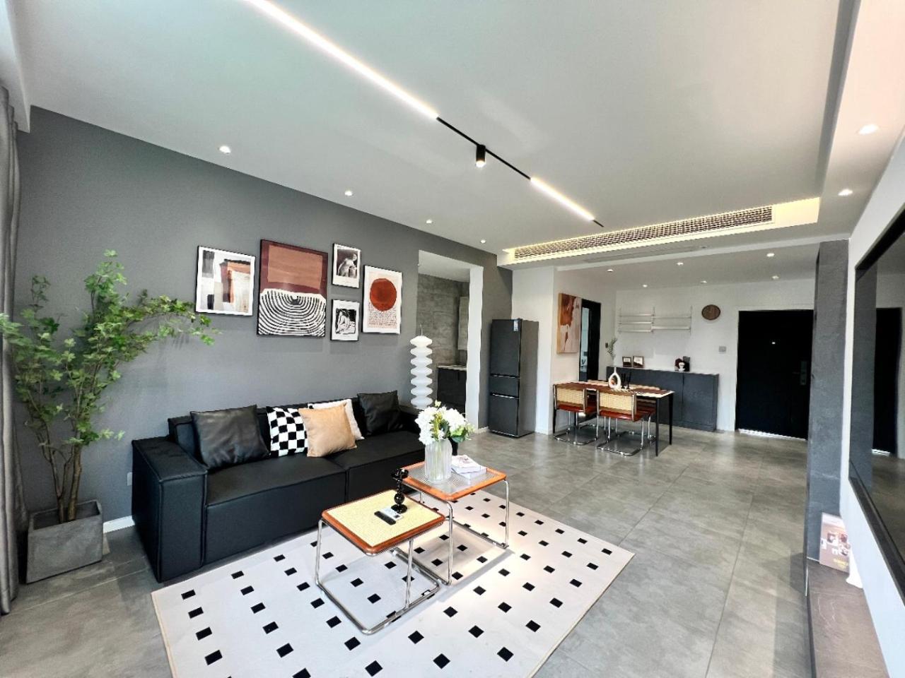 Apartamento Eastern Hub - Bund Branch Simply Luxurious 4 King Beds, Big French Windows With Bund Views