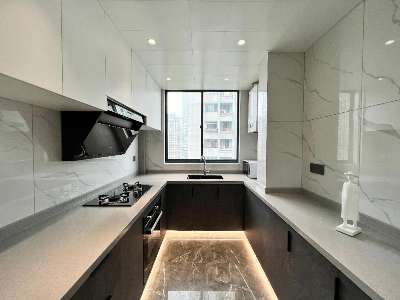 Eastern Hub - Bund Branch Simply Luxurious 4 King Beds, Big French Windows With Bund Views * Shanghái