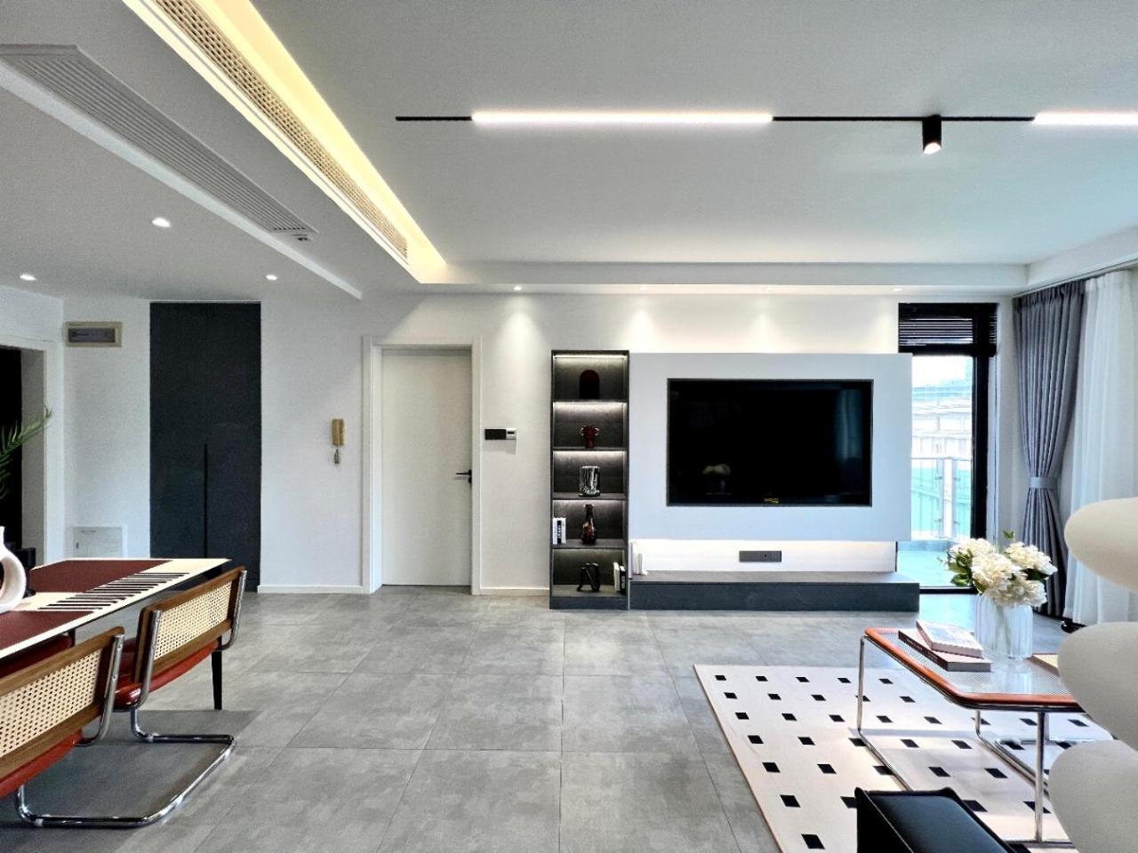 Apartamento Eastern Hub - Bund Branch Simply Luxurious 4 King Beds, Big French Windows With Bund Views