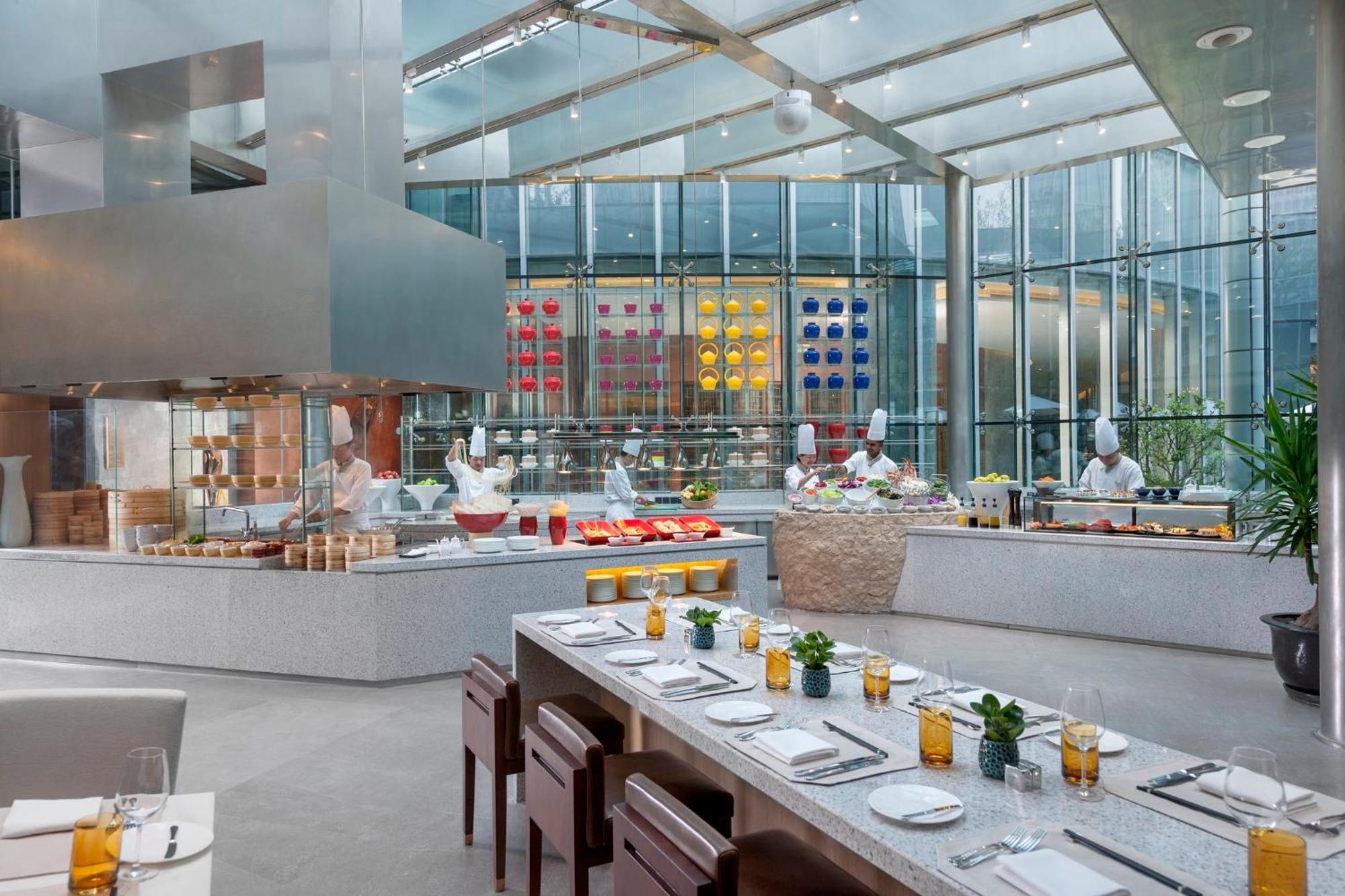 Mandarin Oriental Pudong, Hotel 5*