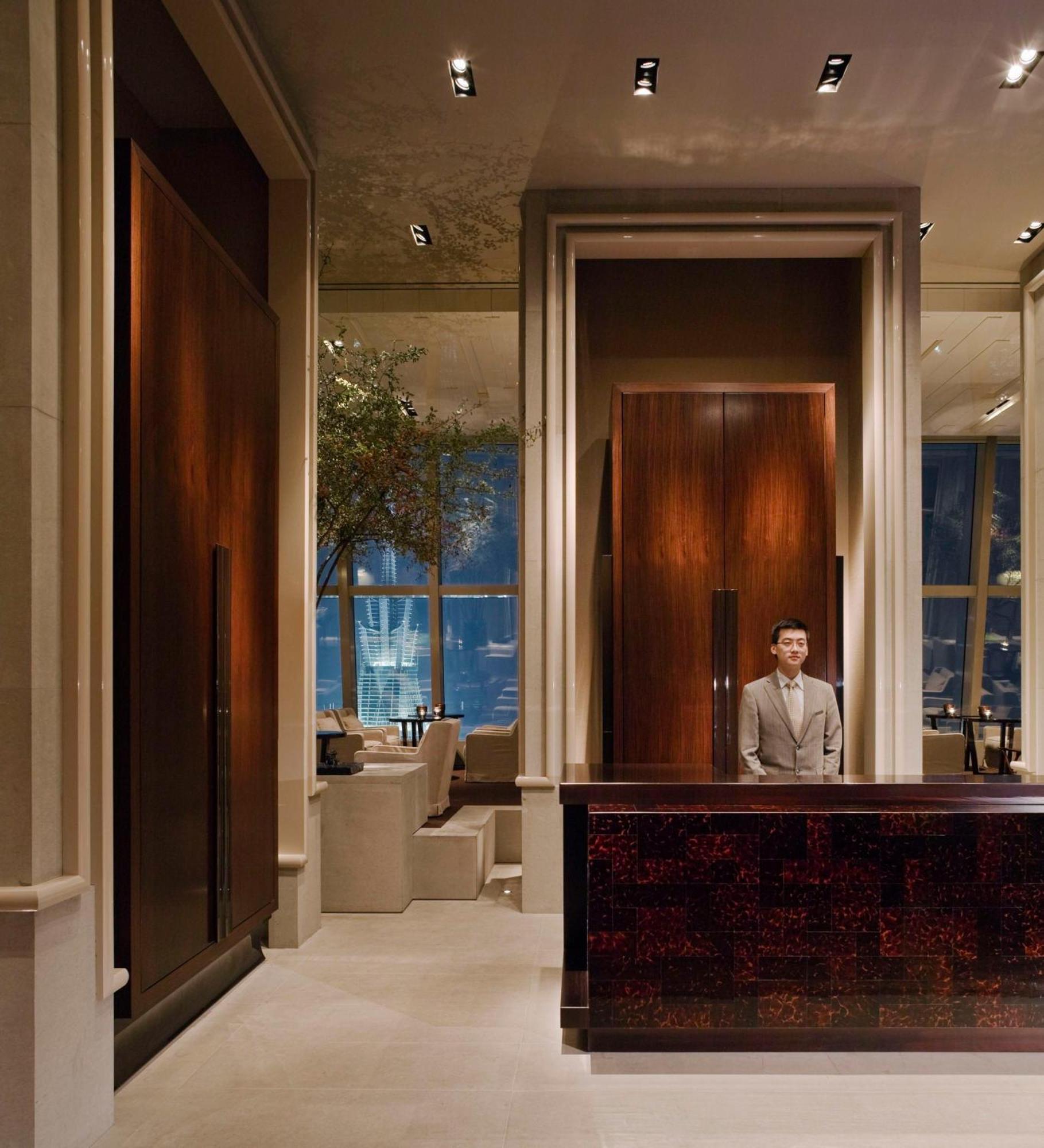 Khách sạn Park Hyatt