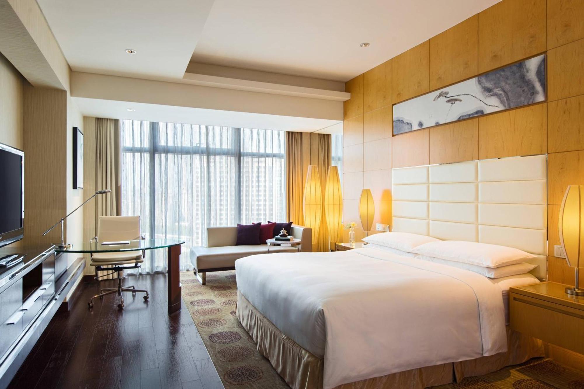 Hotel Renaissance Putuo