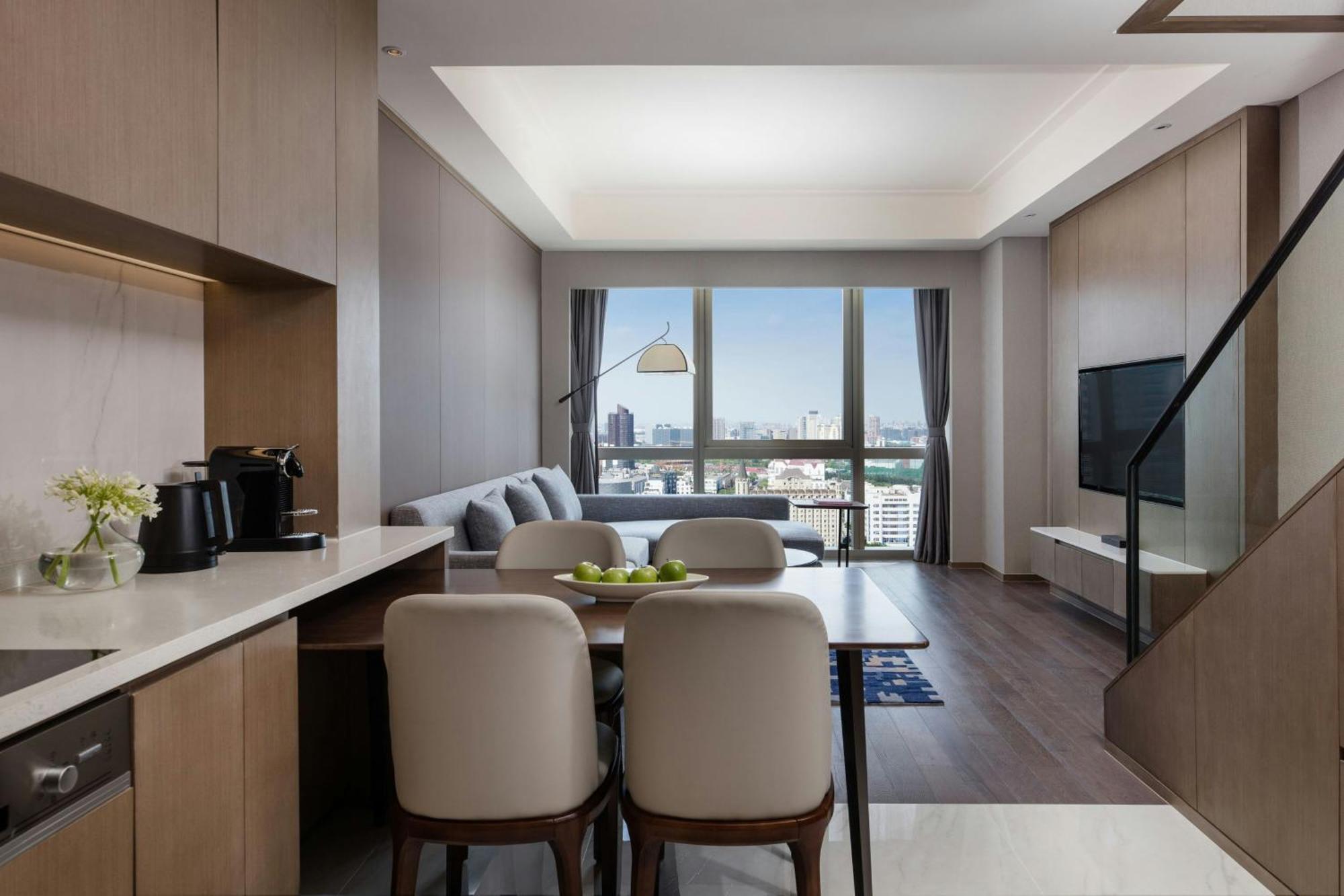 Marriott Pudong East - Only A 30 Minute Drive From Disney Hotel