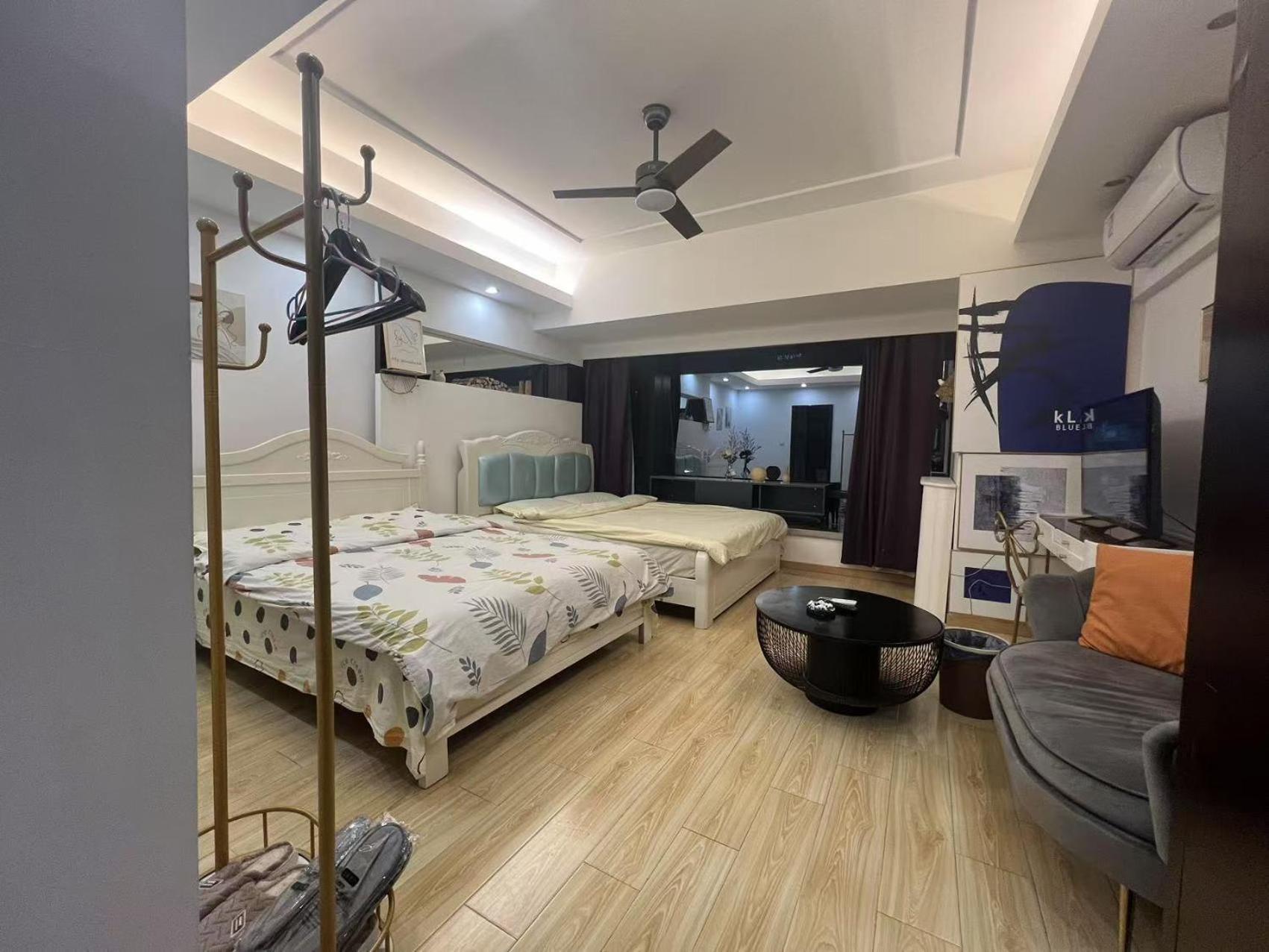 Tech-x Jing'an Temple Apartment *