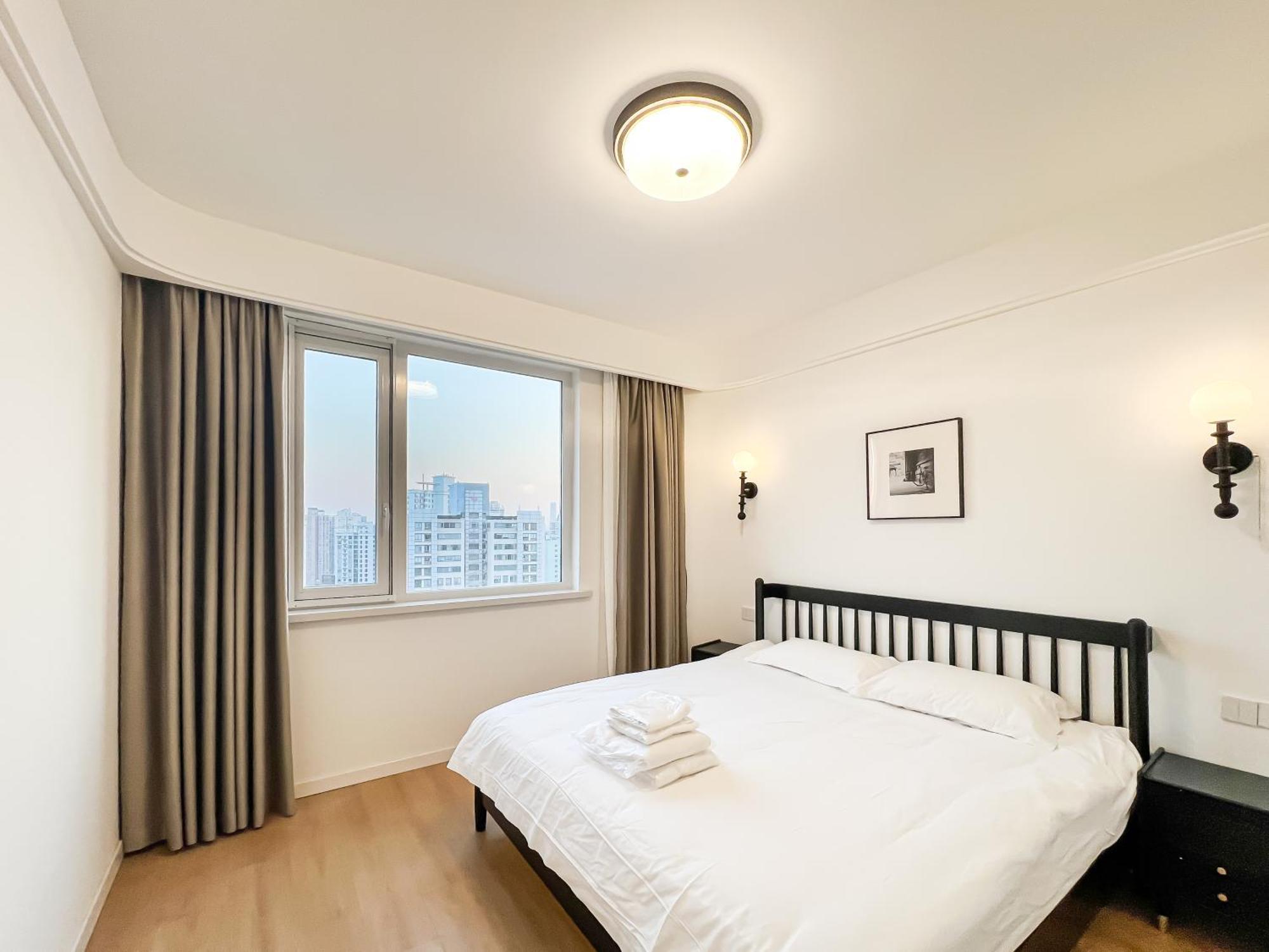 Apartment Book And Bed-lujiabang Shanghai