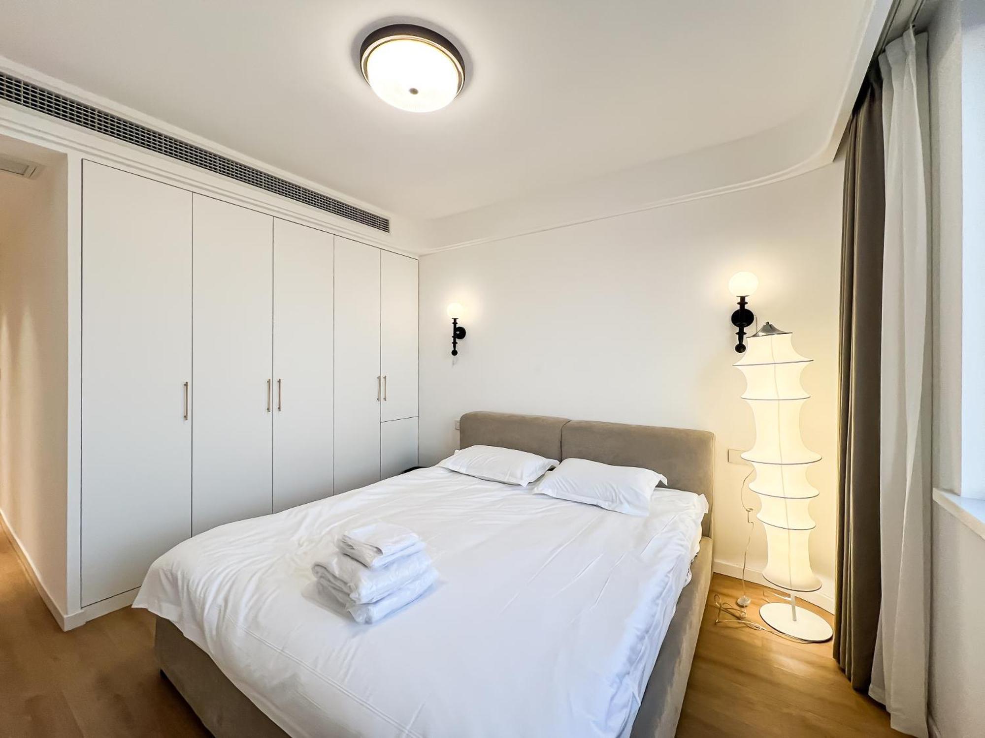 Book And Bed-lujiabang *