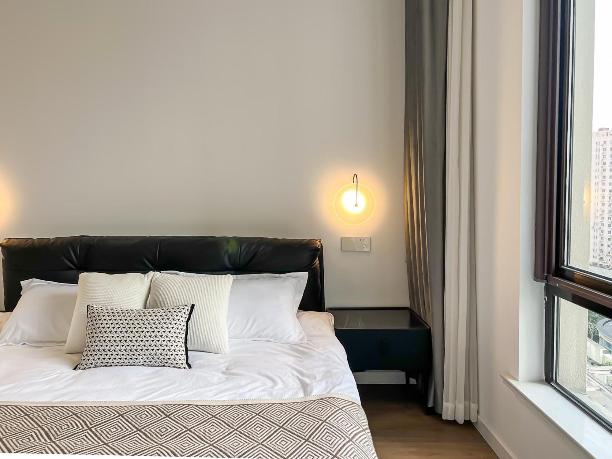 Apartment Book And Bed-lujiabang *