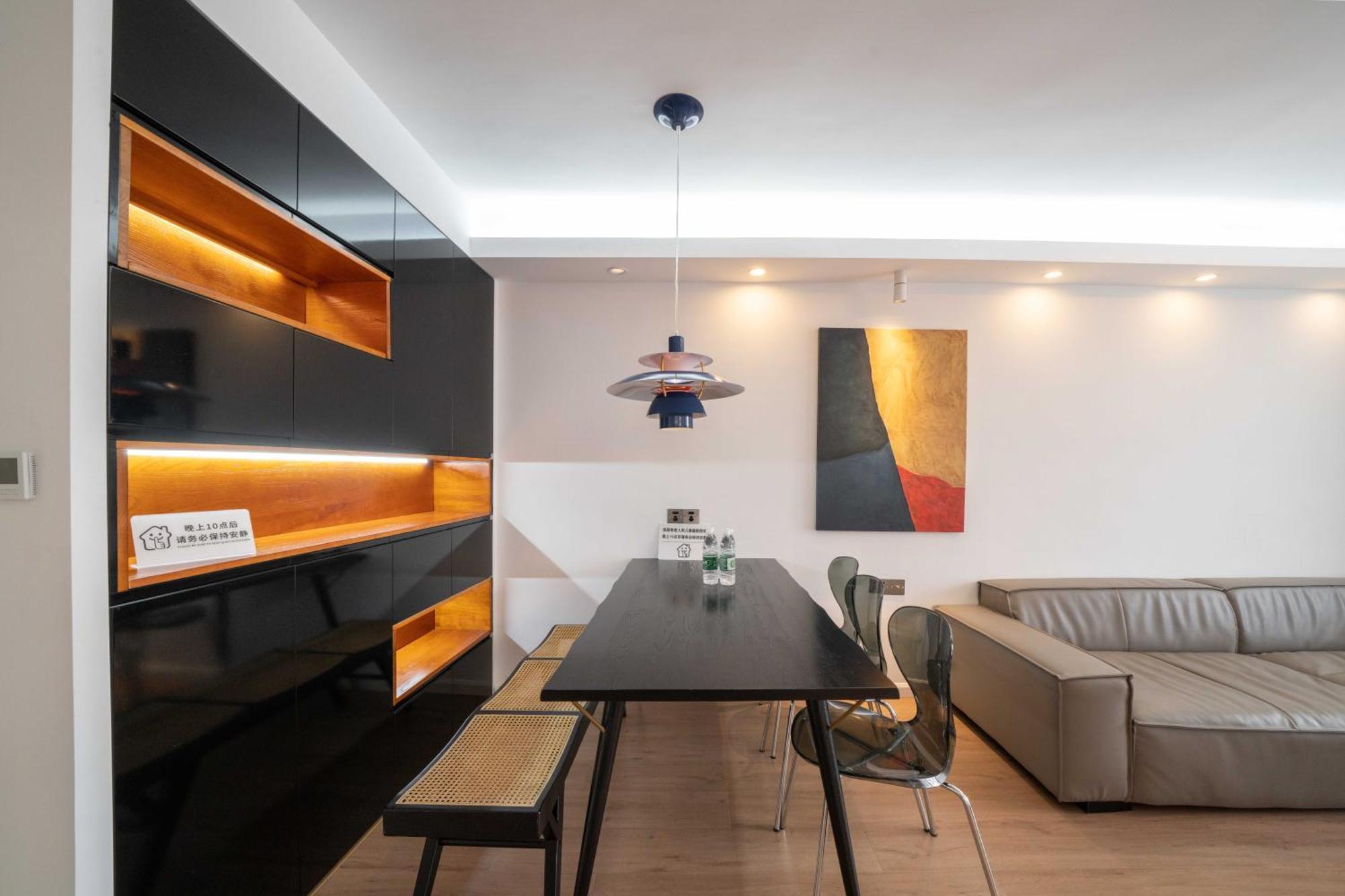 Apartment Book And Bed-lujiabang