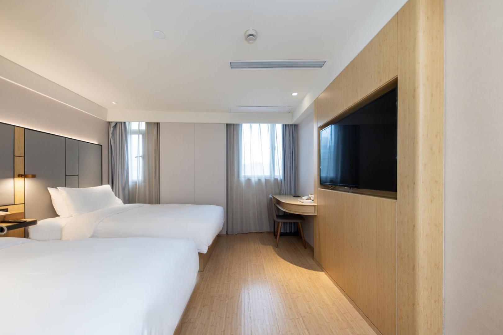 Ji 3* Shanghai