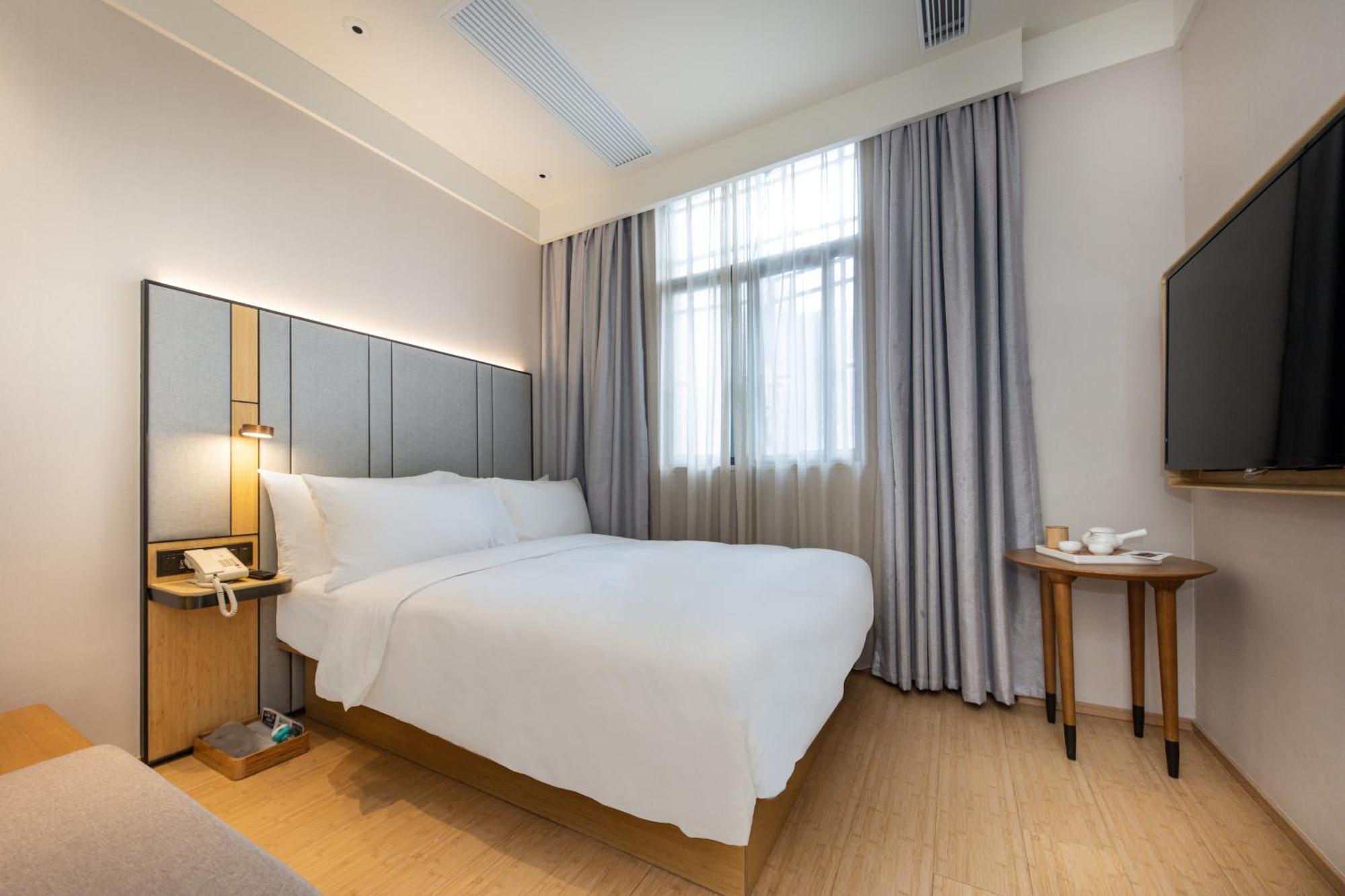 Hotel Ji Shanghai