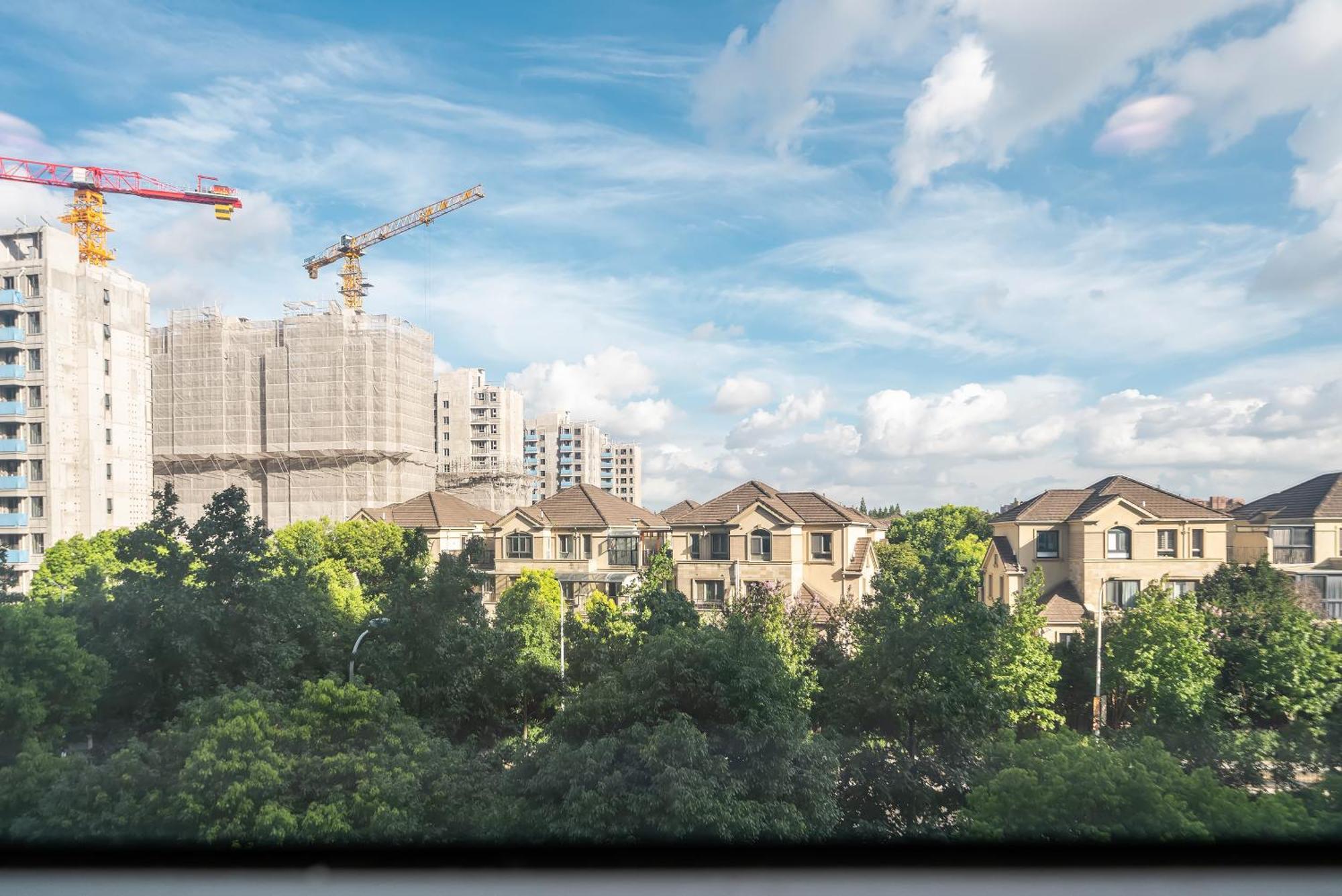 Apartment Hills & Lotus Base Near Necc & Hongqiao Railway Station Suitable For Family&business Shanghai