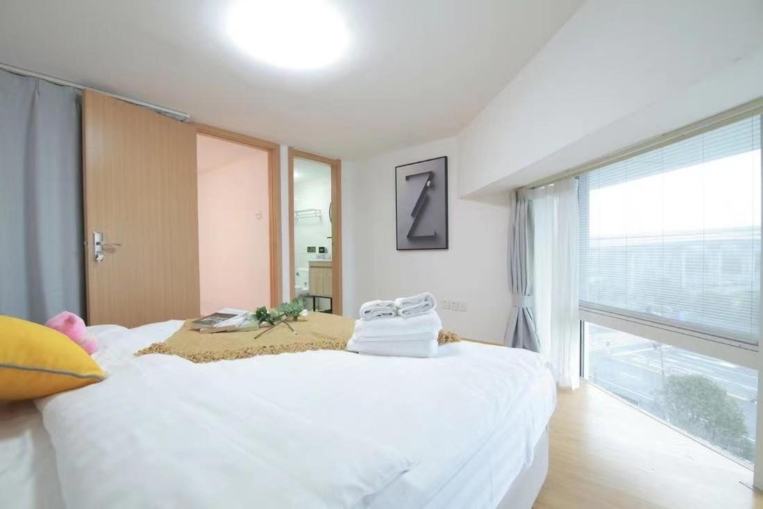 Hills & Lotus Base Near Necc & Hongqiao Railway Station Suitable For Family&business Apartment *