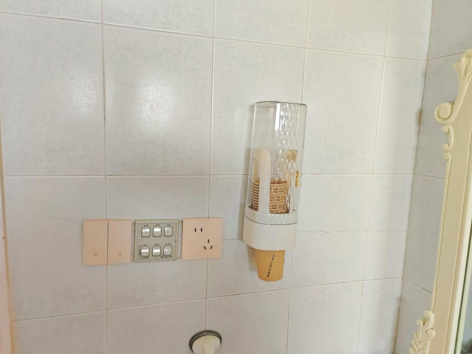3-bedroom With 4 Beds 3rooms4beds *