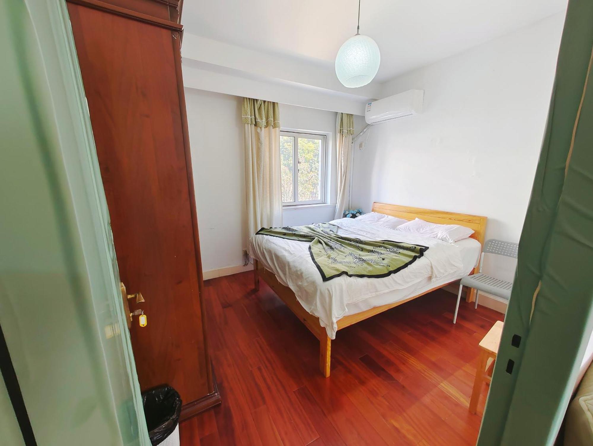 3-bedroom With 4 Beds 3rooms4beds