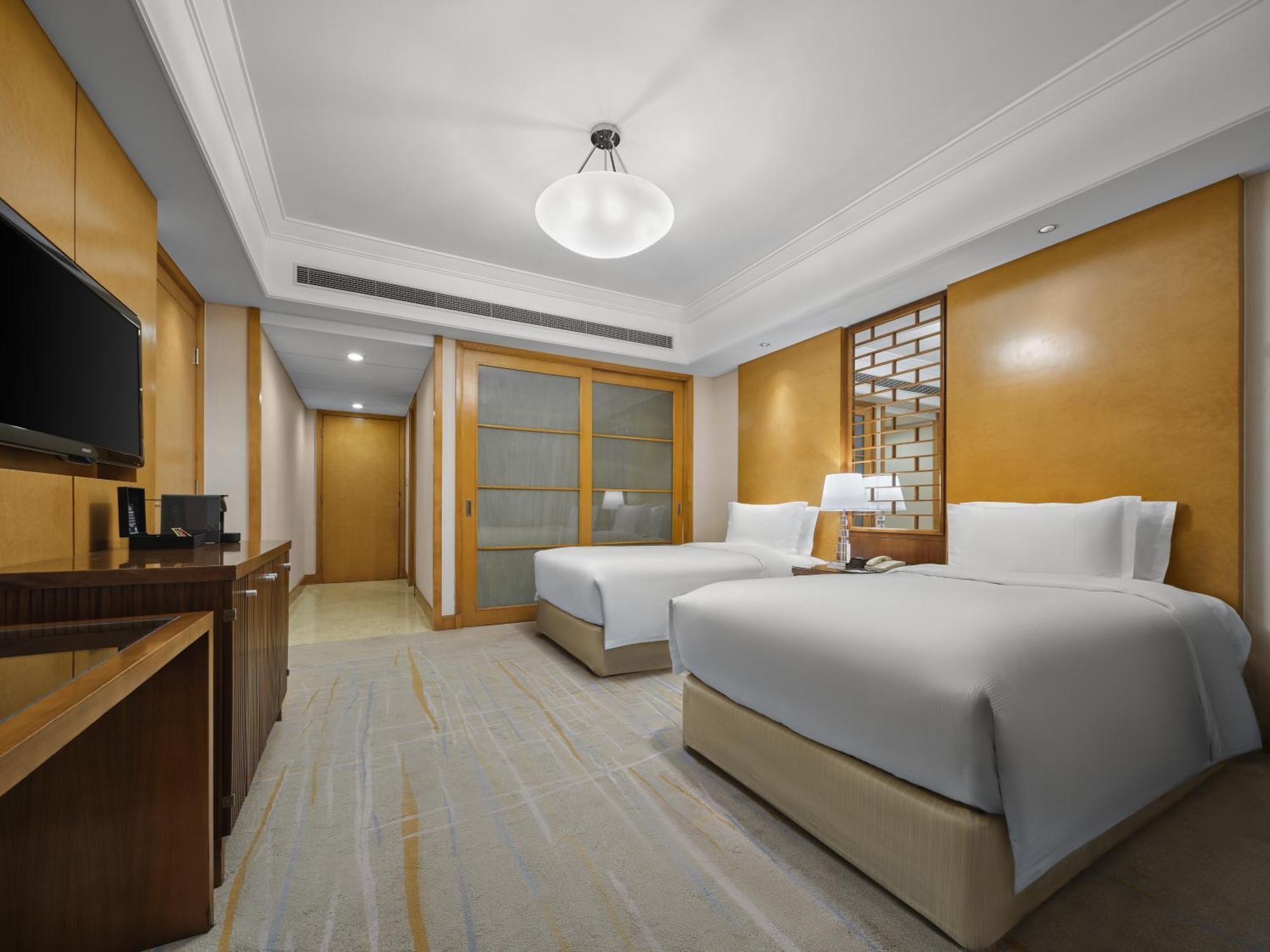 Doubletree By Hilton Pudong - Present Welcome Cookie Hotel