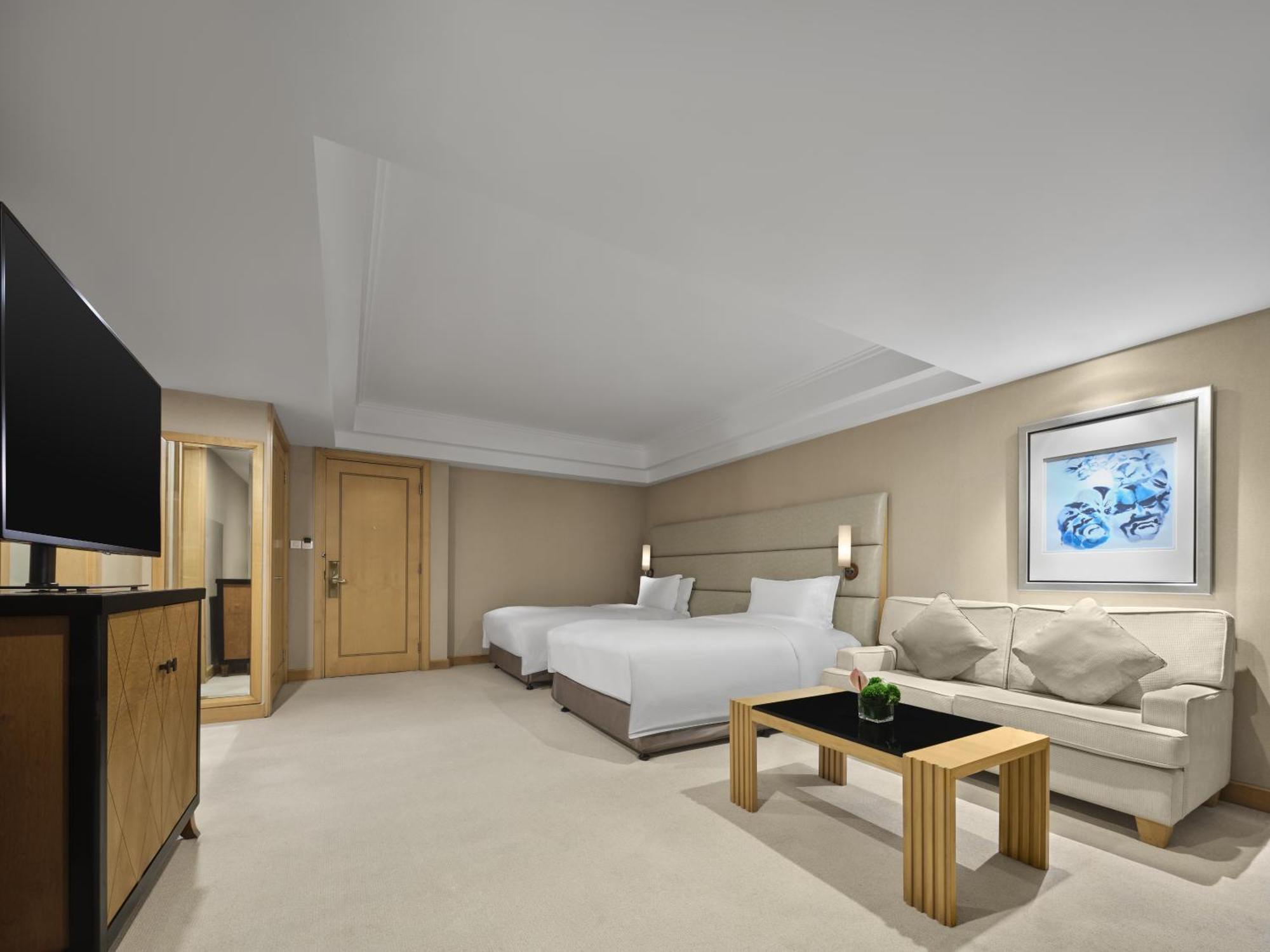 Doubletree By Hilton Pudong - Present Welcome Cookie