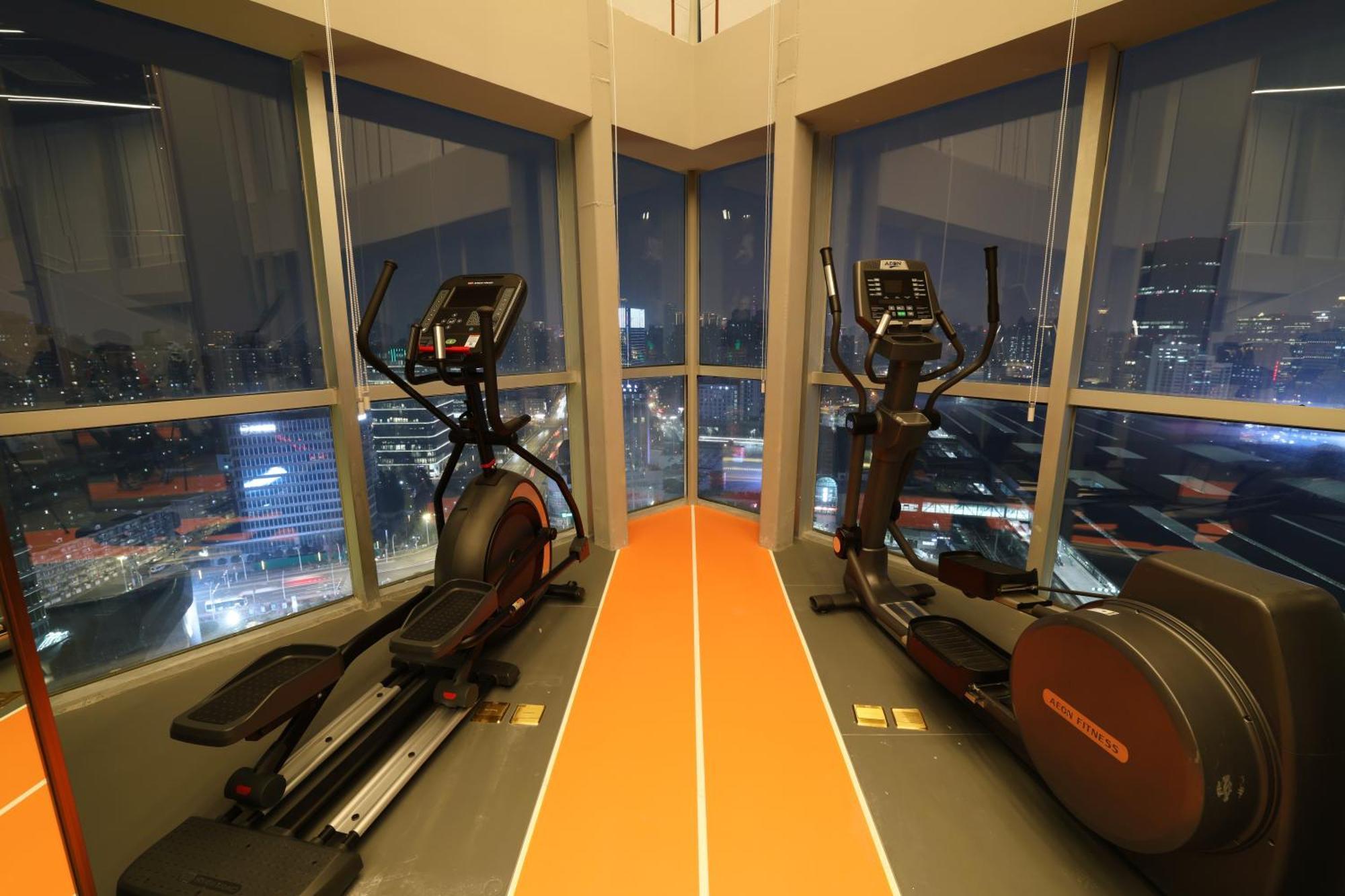 Holiday Inn Shanghai Jing'An Khách sạn Thượng Hải