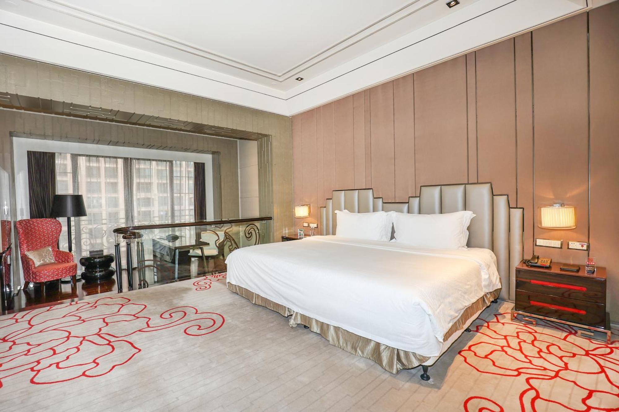 Khách sạn Chateau Star River Minhang