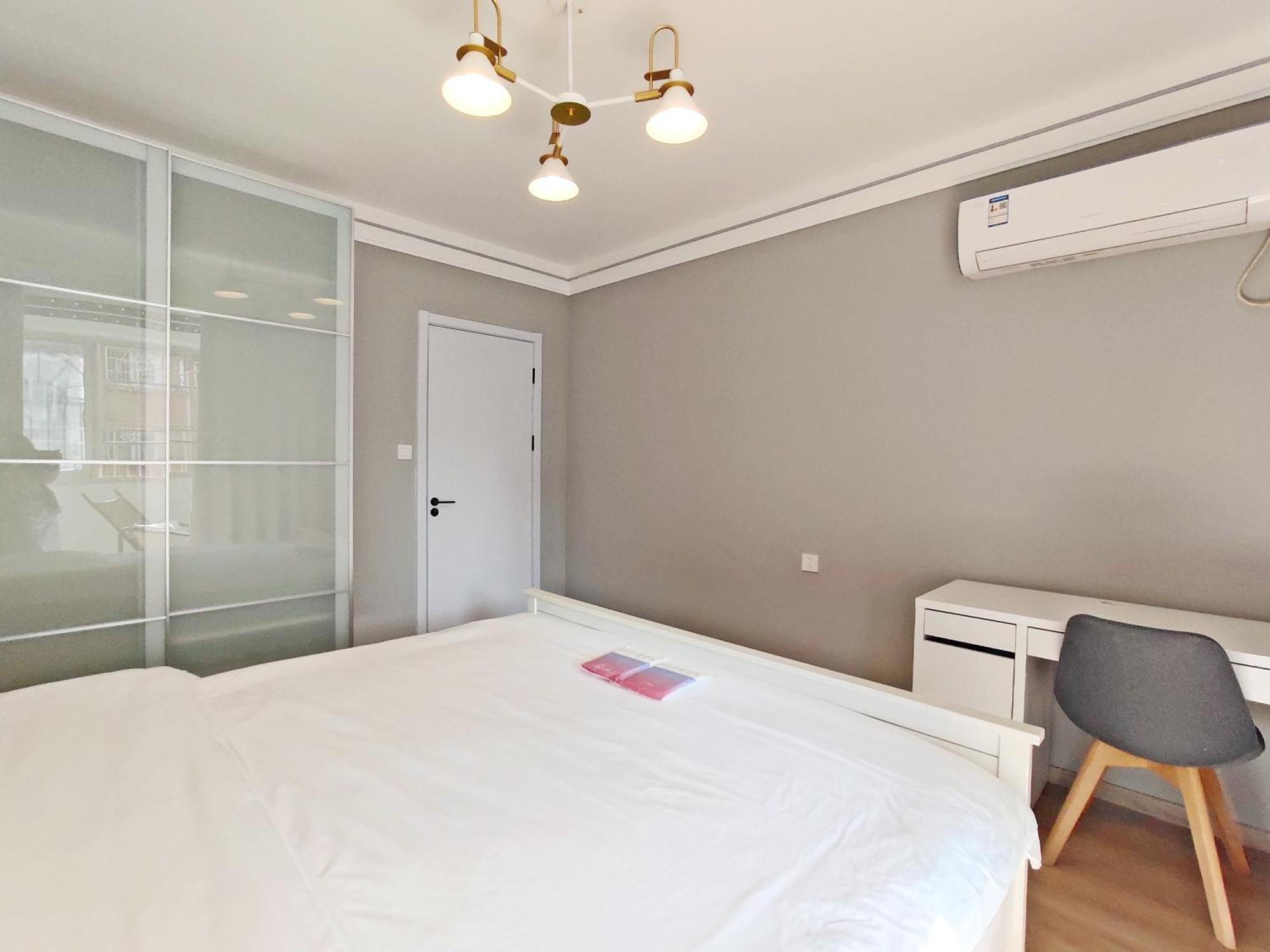 Hills&linghu's 3br Sniec-nearby Suite-line 2, Mudan Rd 89 Shanghai