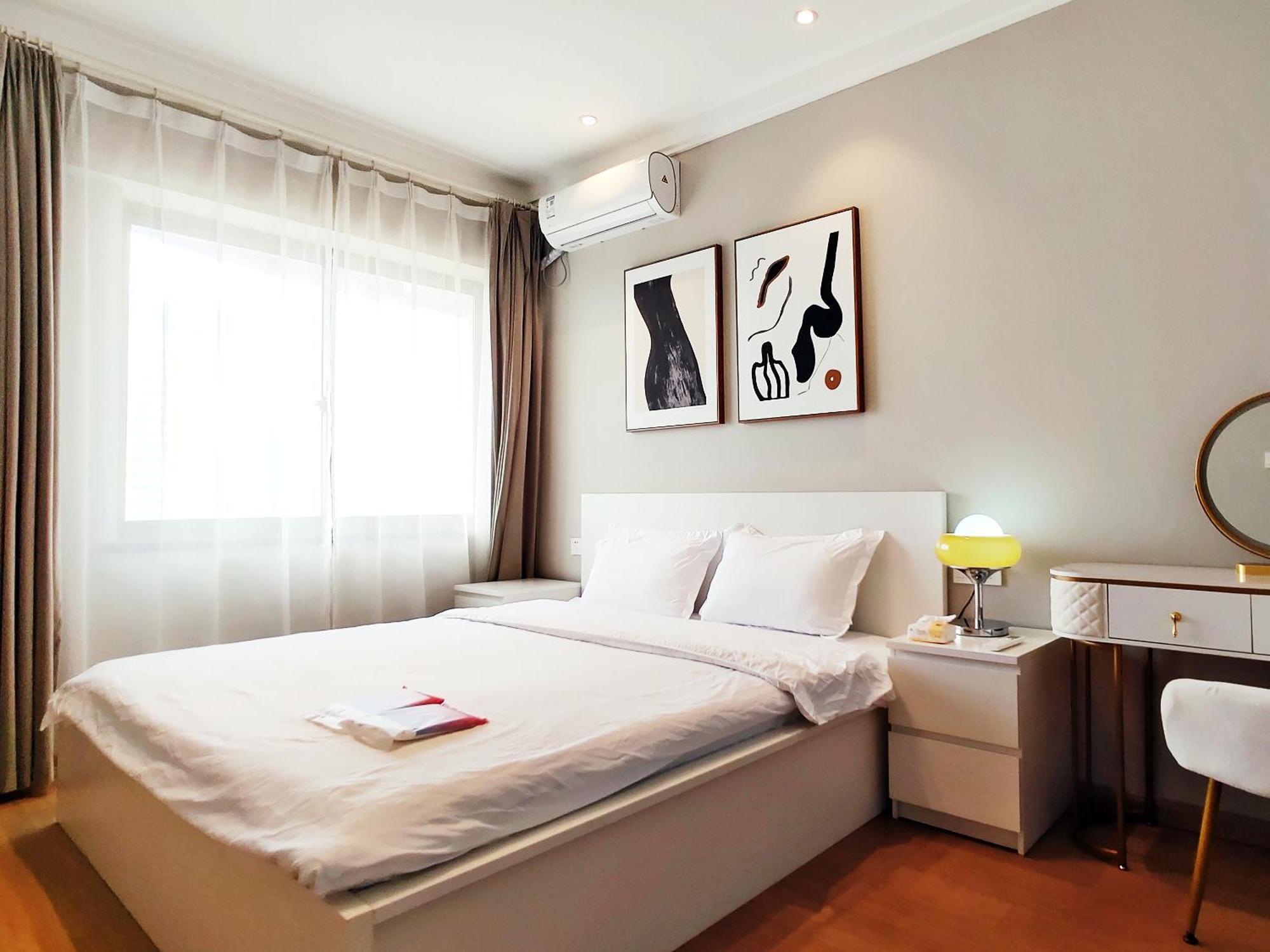Hills&linghu's River - Side View Suite- Line 4, With Lujiazui Views, Close To Sniec