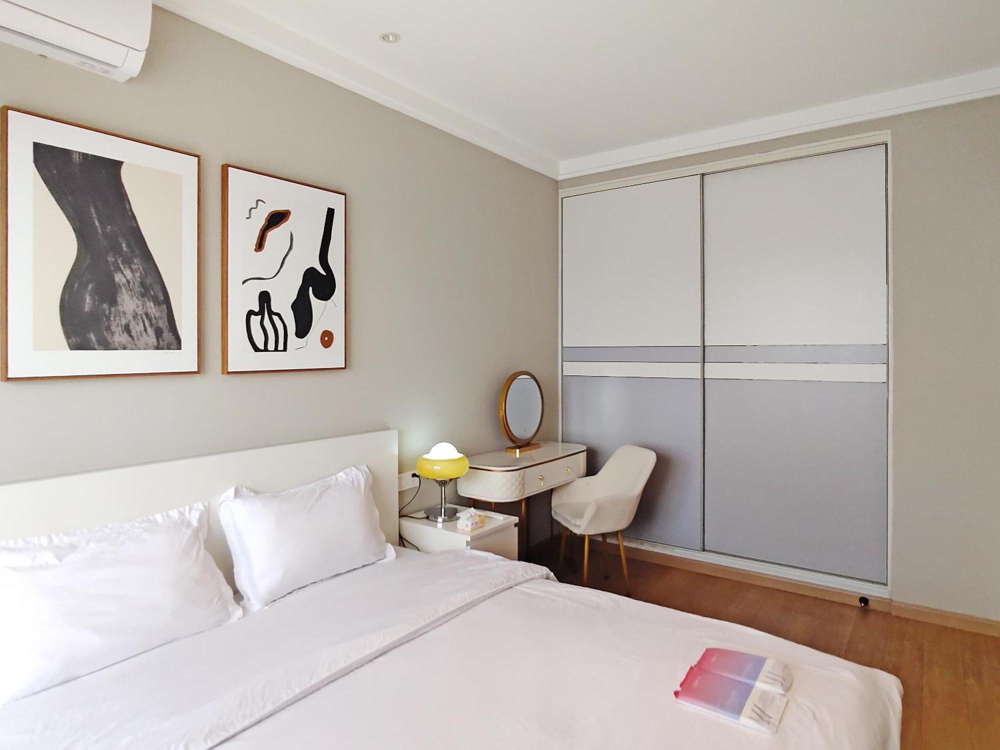 Apartment Hills&linghu's River - Side View Suite- Line 4, With Lujiazui Views, Close To Sniec *