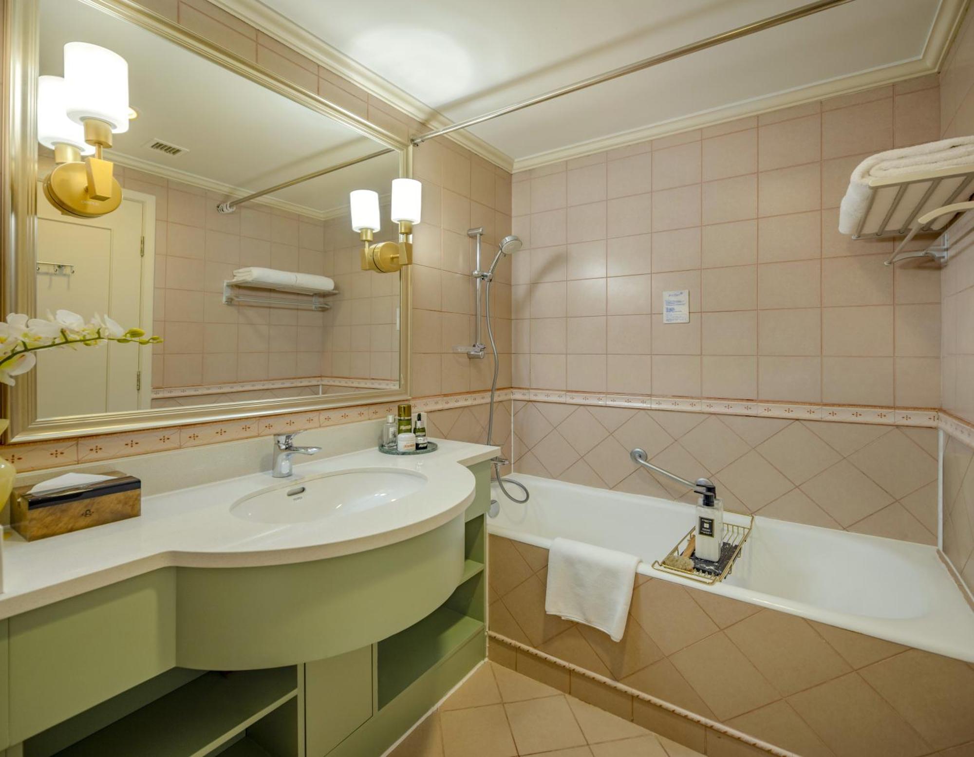 Green Court City Center, 4* Shanghai