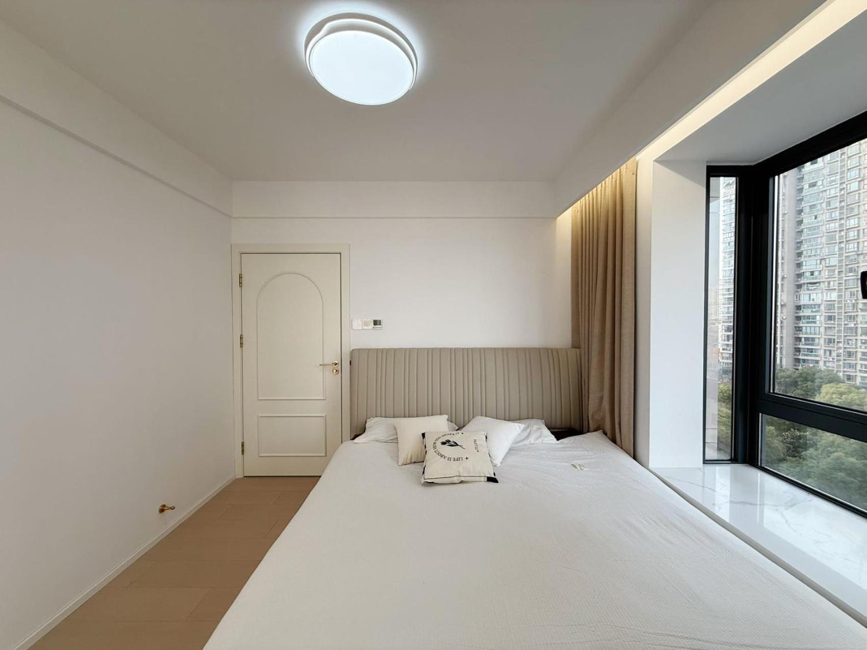Ehub - Modern Rare 4-bedroom Apt, 50m From Subway *