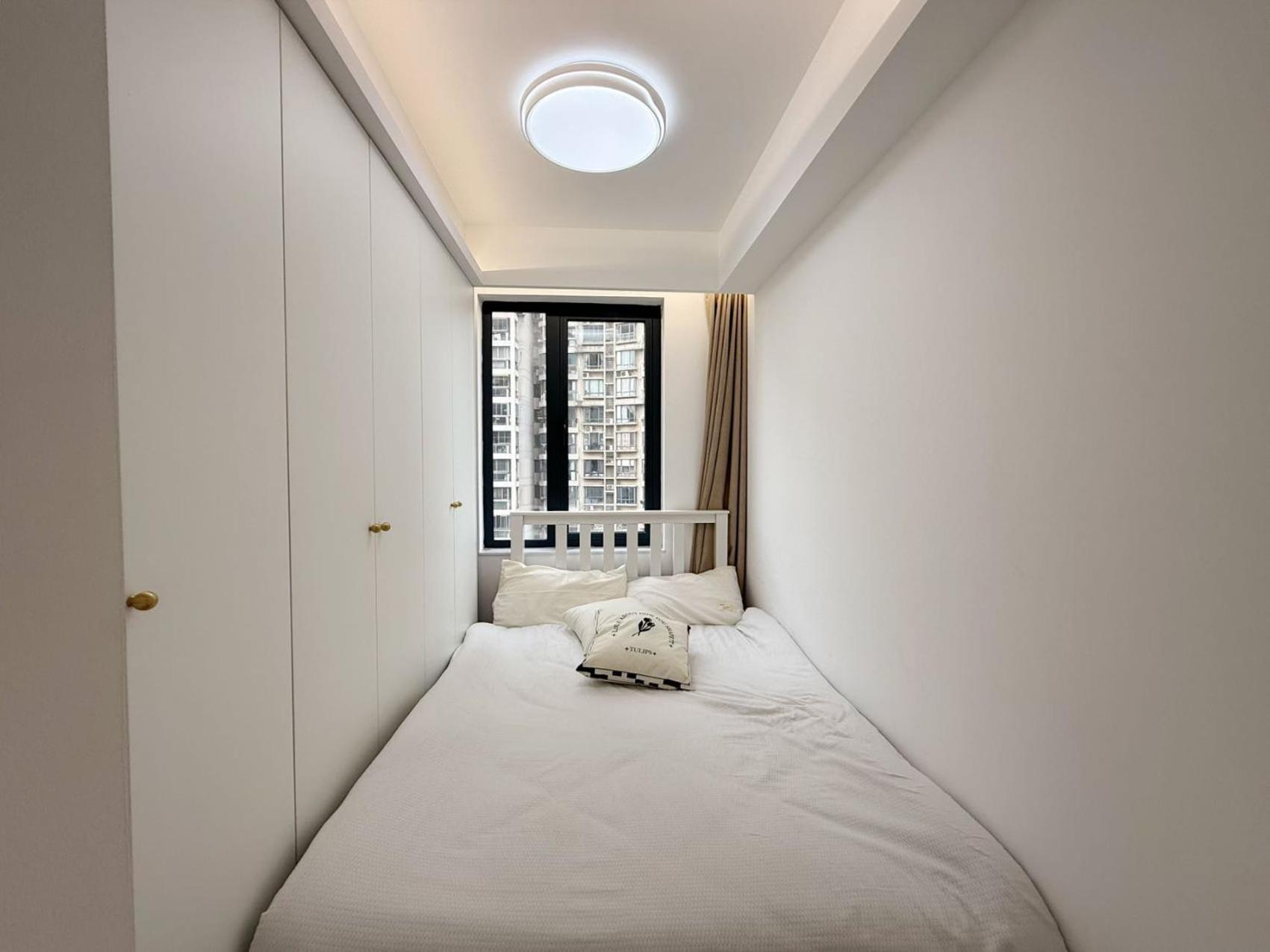 Ehub - Modern Rare 4-bedroom Apt, 50m From Subway Shanghai