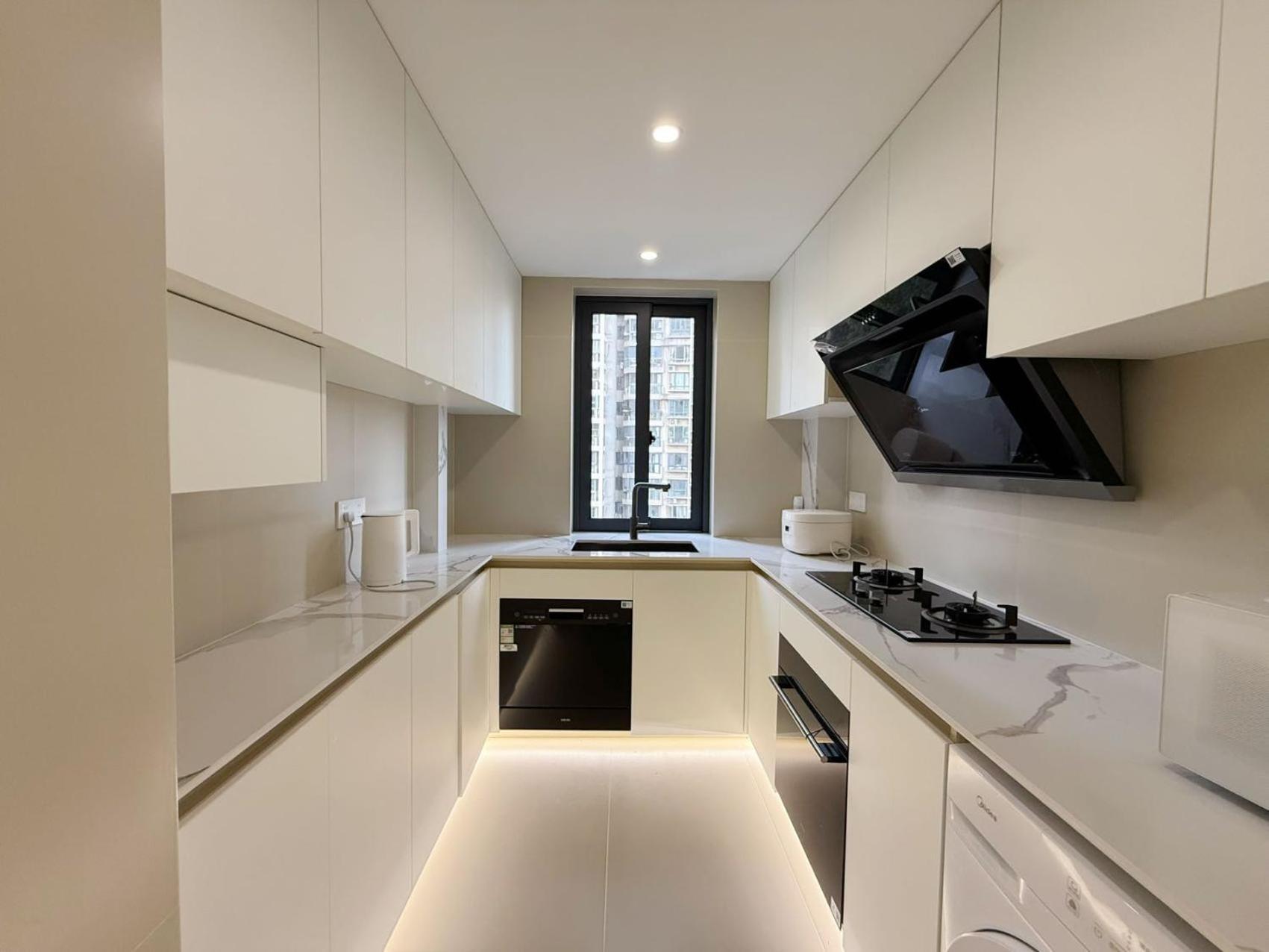 Ehub - Modern Rare 4-bedroom Apt, 50m From Subway * Shanghai