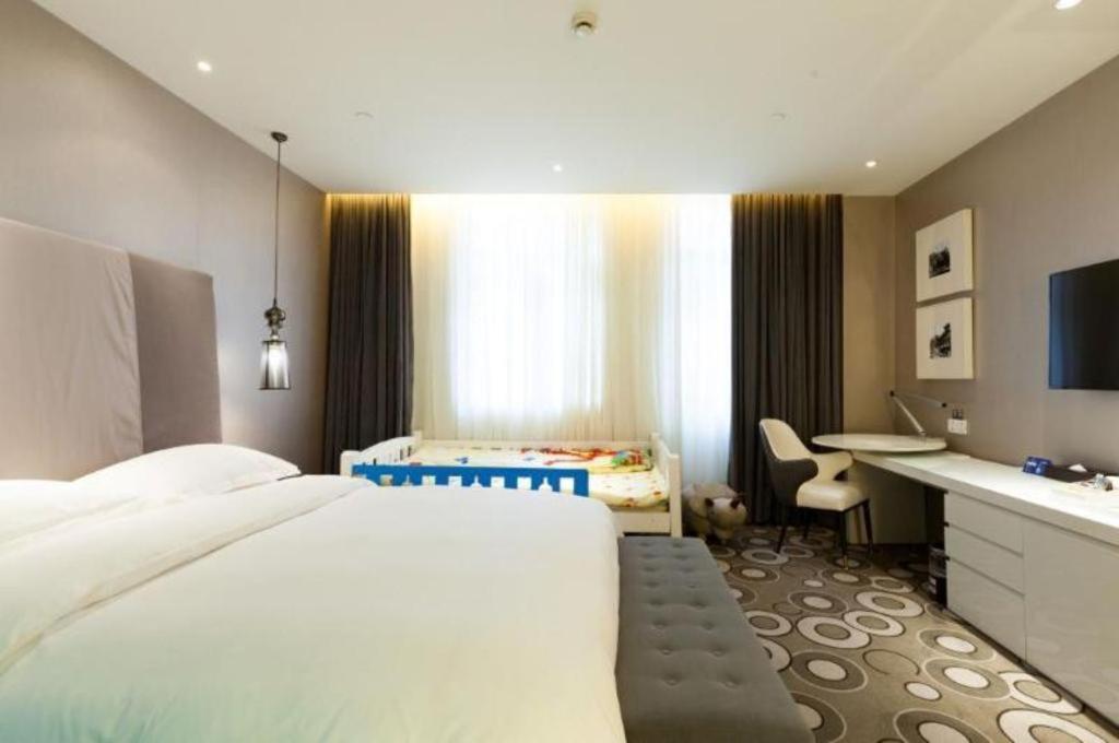 Jinjiang Metropolo Classiq Off Bund