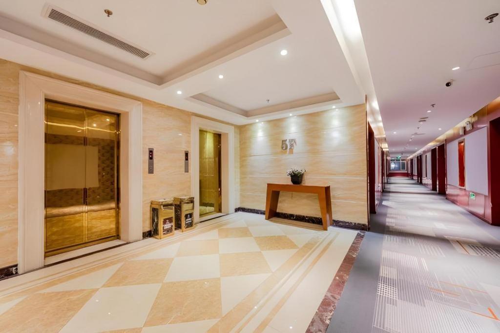 Yitel Hongqiao Railway Station National Convention And Exhibition Center Hotel Shanghai