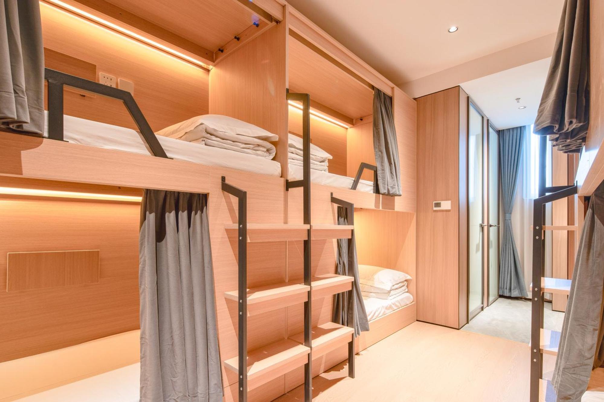 Dayin Garden -near People's Square & Nanjing Road-large Social Area -bar -cafe -gym -free Laundry Luggage Storage -24h Front Desk-english Service