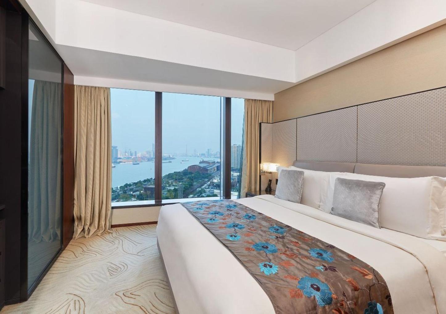 Mandarin Oriental Pudong, Hotel