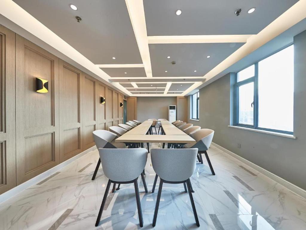 Magnotel Business Minhang Wujing East China Normal Hotel Shanghai