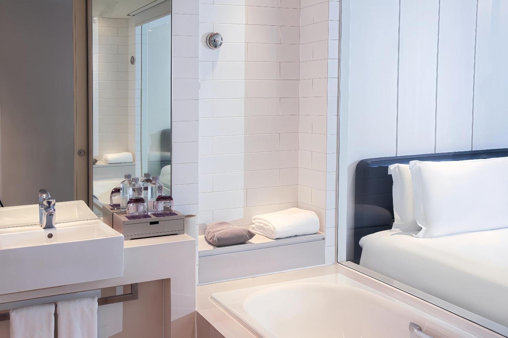 Grand Mercure Century Park- Free Shuttle Bus To Sniec 5*