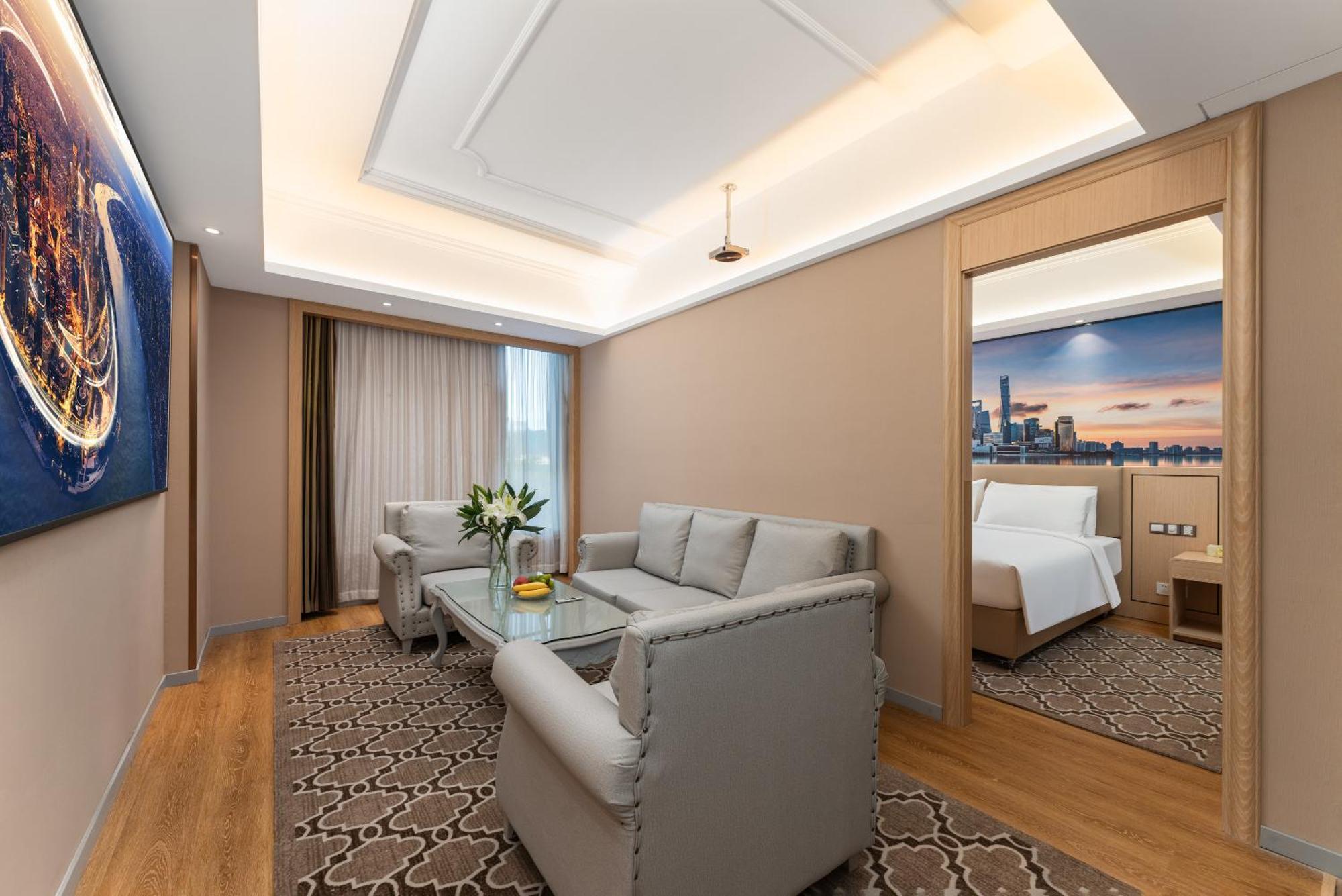 Viana International Hotel: Airport And Free Trade Zone With Shuttle Service Shanghai