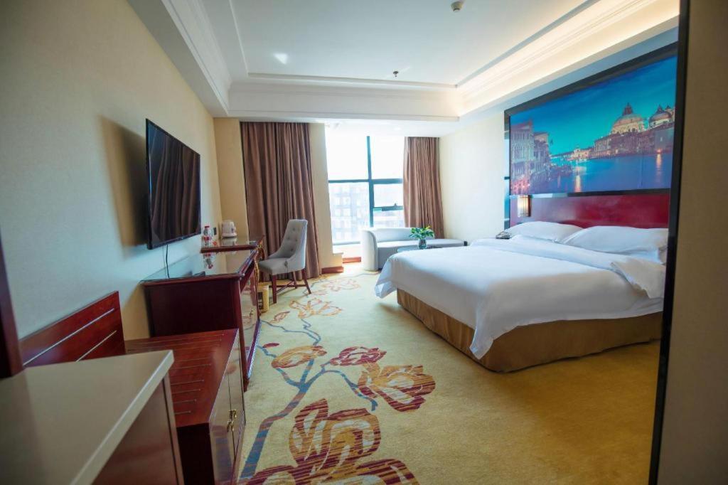Vienna International Hongqiao Expo Center Caohejing