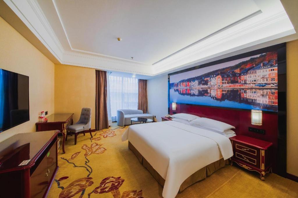 Vienna International Hongqiao Expo Center Caohejing