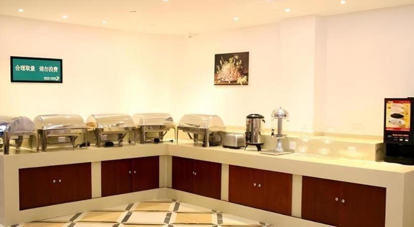 Greentree Kangqiao Industrial Zone Jinxiu Road Business Khách sạn
