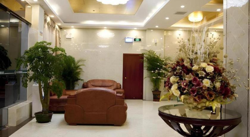 Hotel Greentree Minhang Development Zone Subway Station Business 3*
