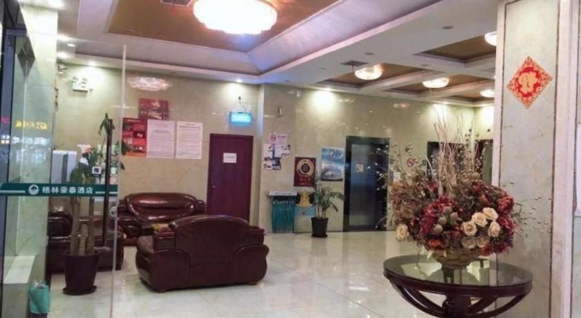 Greentree Minhang Development Zone Subway Station Business