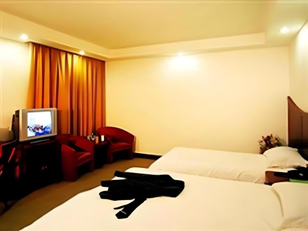 Jinjiang Select Nanjing Road Pedestrian Street Hotel
