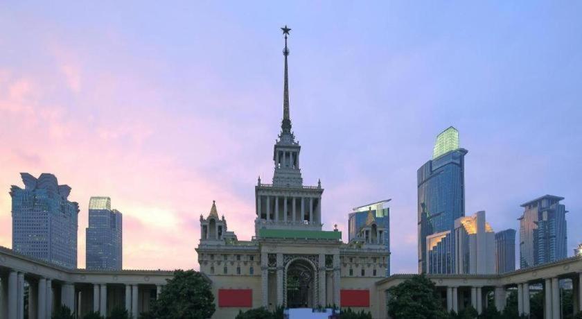 Hotel Jinjiang Select Nanjing Road Pedestrian Street 3*