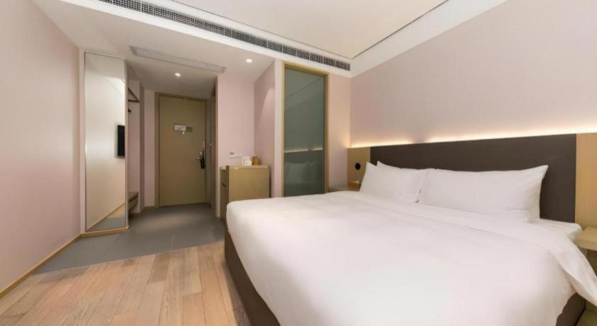 Ji Lujiazui Pudong Avenue Hotel