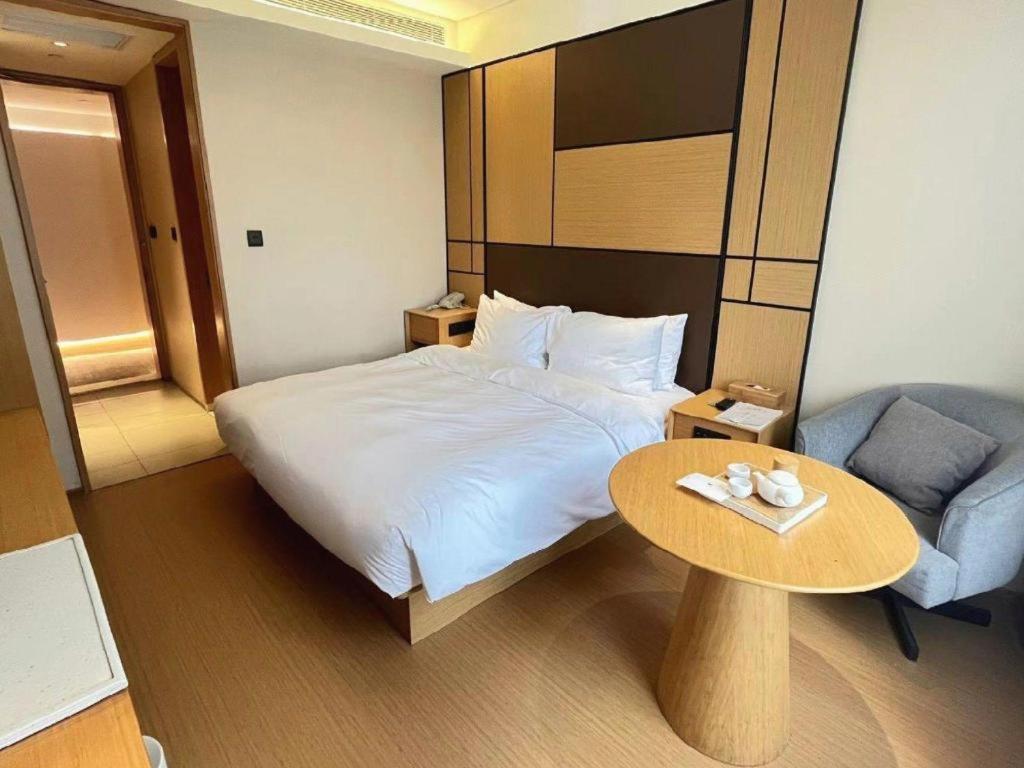 Ji The Bund Tiantong Road Hotel