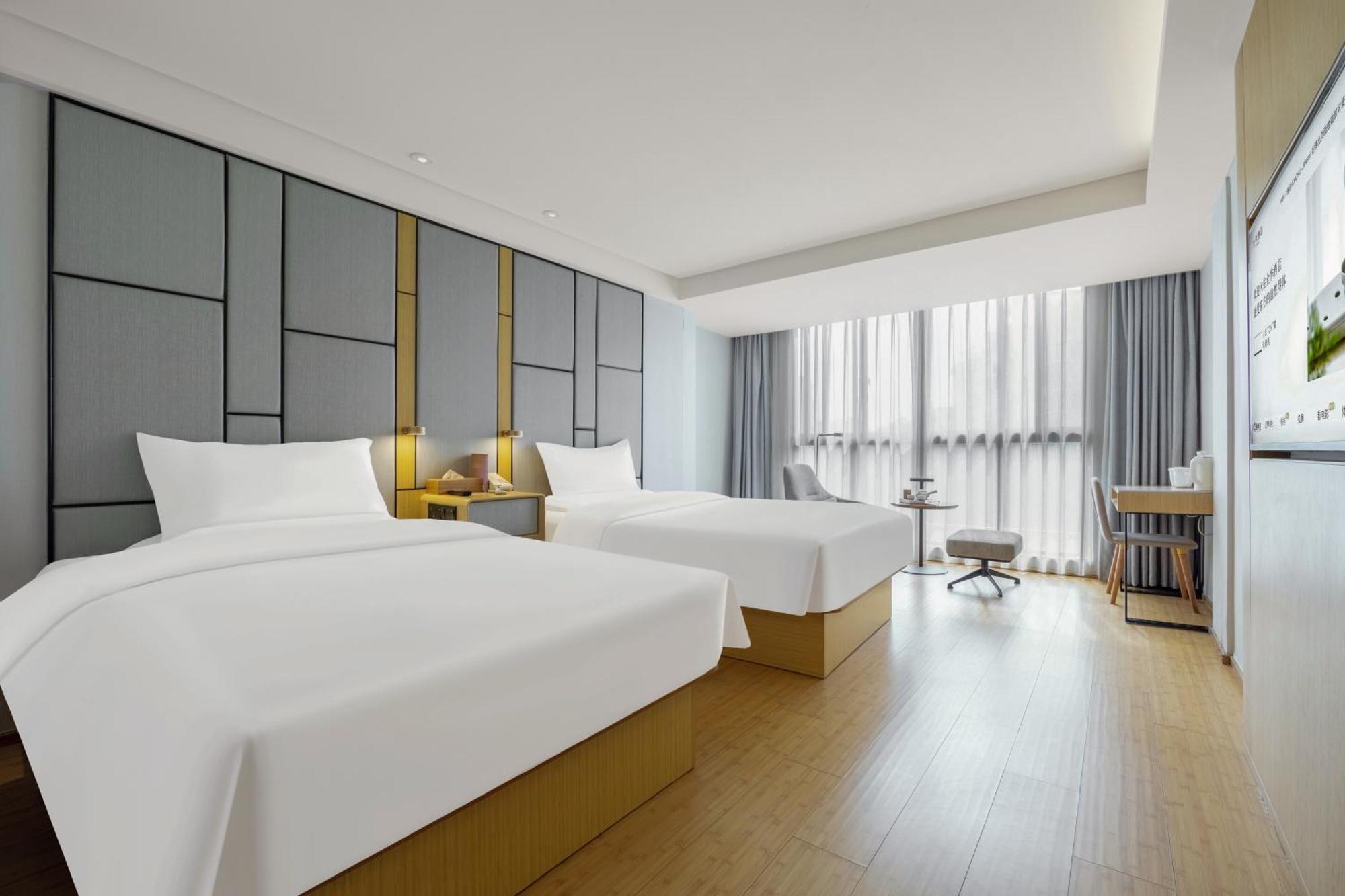 Ji Jinqiao Road Subway Hotel 3*