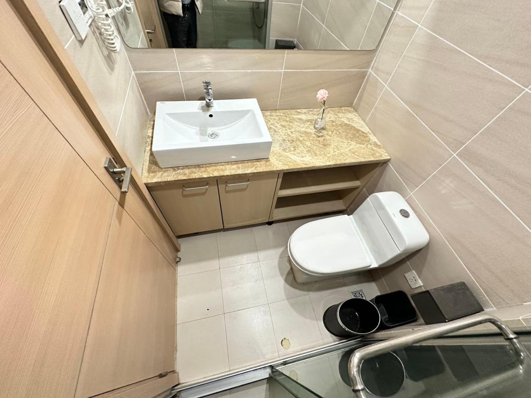 One Bedroom 2*