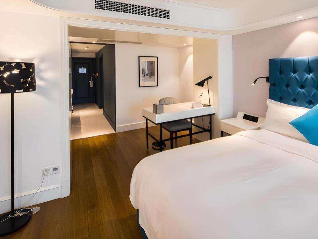 Jinchen Otel